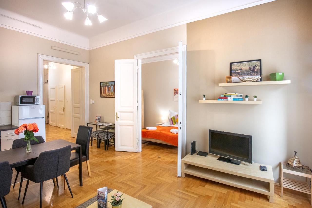 Orangehomes Kalvin Sq 2 Bedroom Apartment Budapest Exterior photo